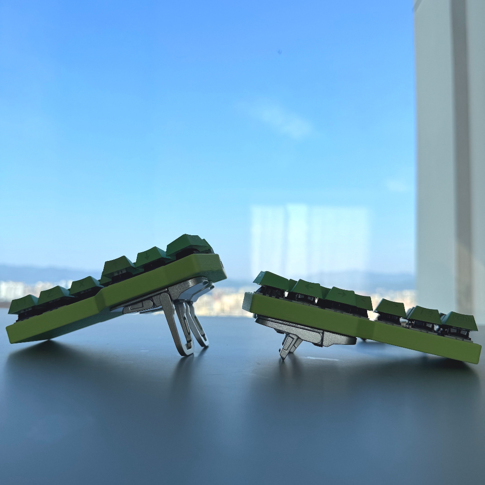 Tenting CorneV4.1 Spilt Keyboa - đánh giá và giá Gaming Keyboard Ergonomics